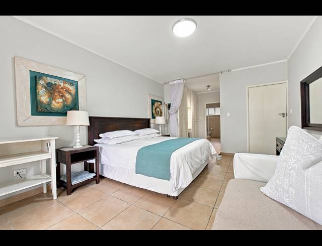 3 BEDROOM APARTMENT FOR SALE IN COMPENSATION BEACH